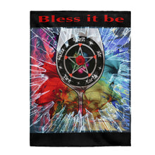 Load image into Gallery viewer, Velveteen Plush Blanket 60x80 Pentacle
